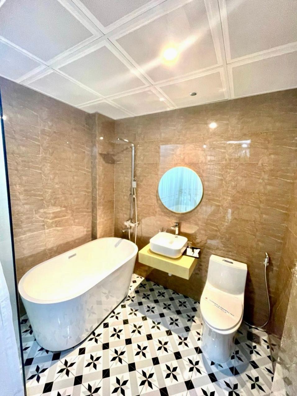 Grand Ha Noi Hotel Hanoi Exteriör bild